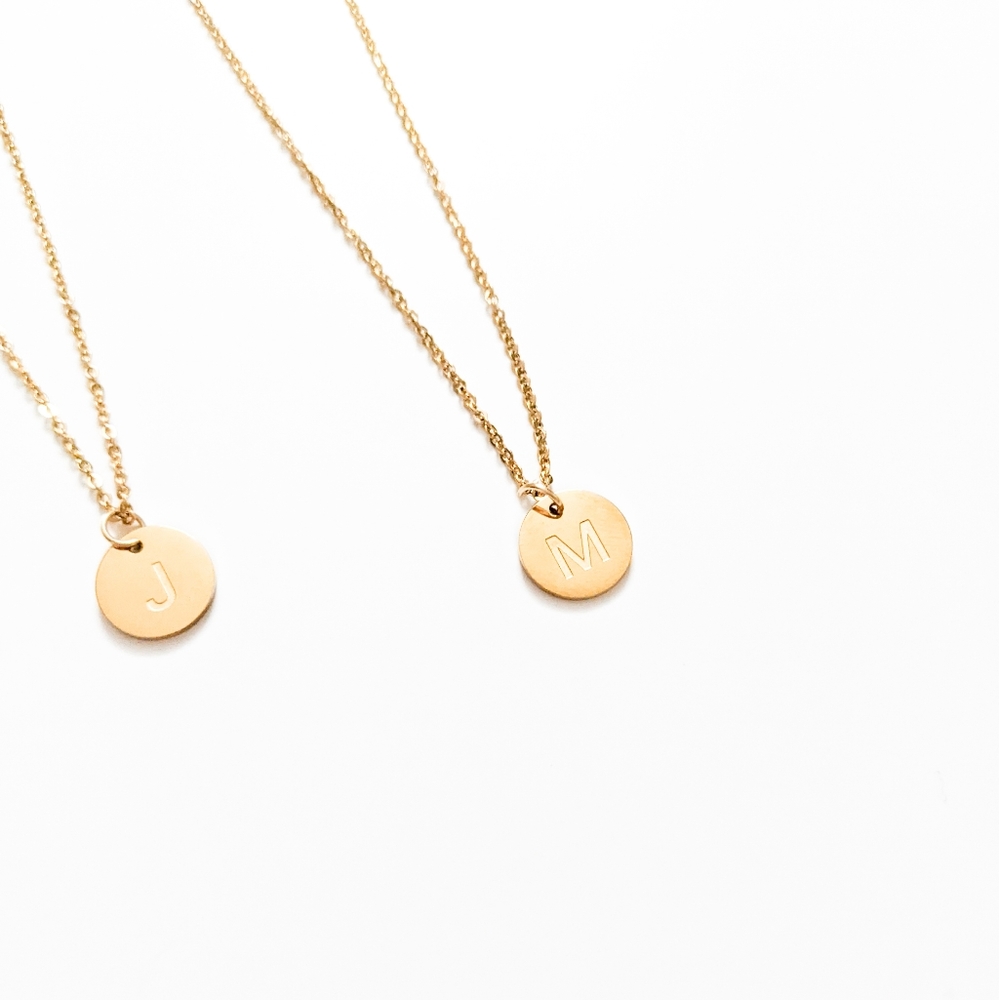 Letter M Circle Pendant Gold-plated Necklace